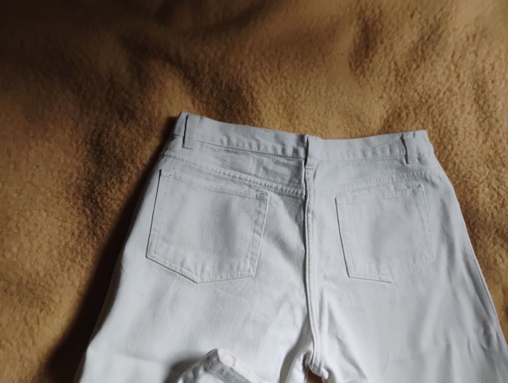 Spodnie damskie Jeansy