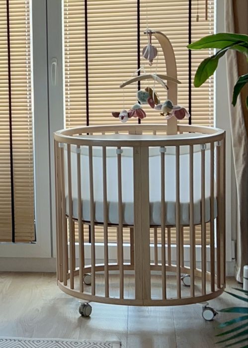 Łóżeczko Stokke Sleepi Mini V3 + siateczkowa wkładka