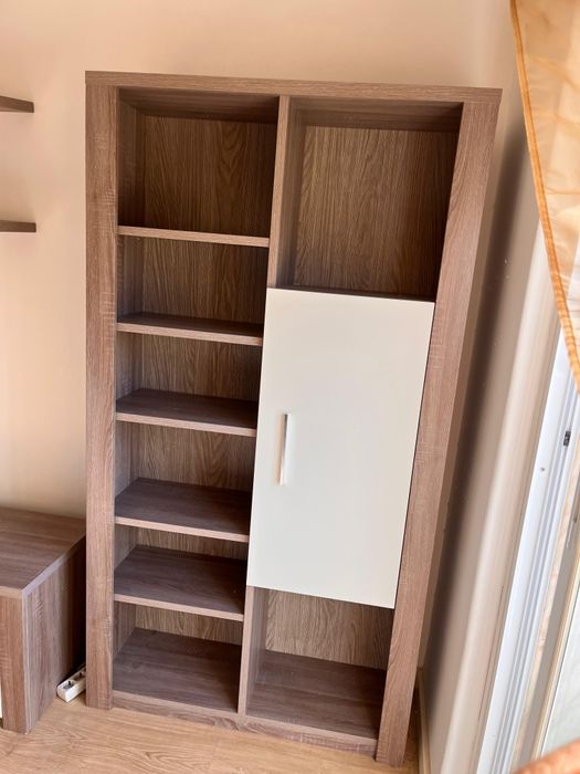 Movel/estante de sala