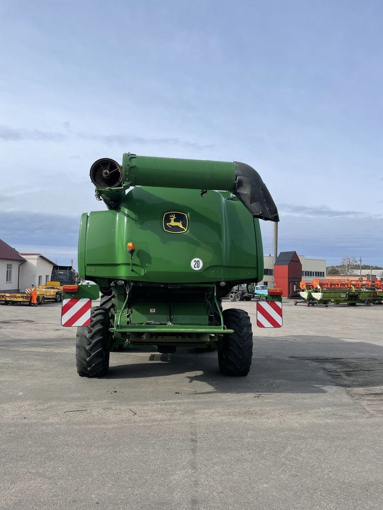 Комбайн John Deere S690i 2011 Продаж
