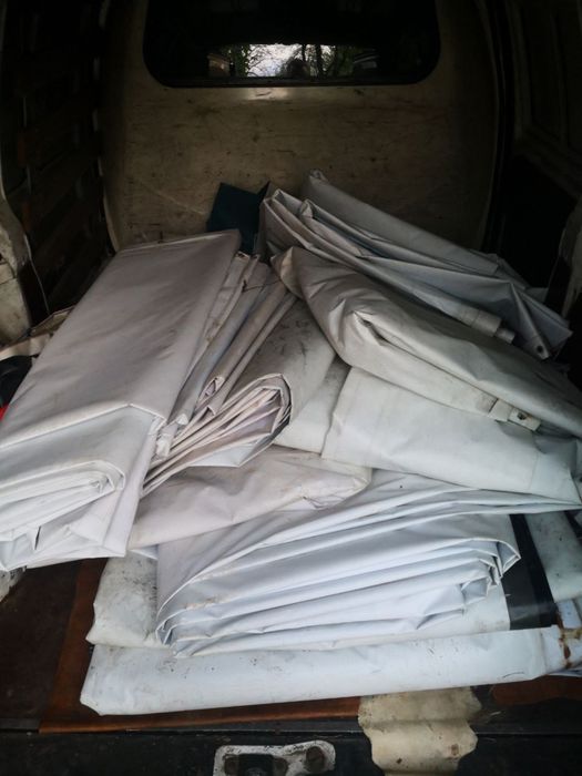 Банери, тенти, брезенти, сітки.Литі, водонепроникні, високої щільності