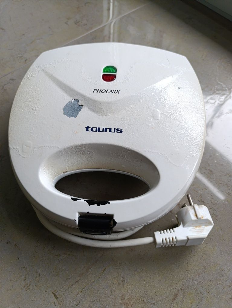 Tostadeira/torradeira Taurus