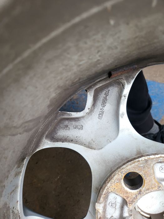 Alufelgi 15 Ford Fiesta MK7 MK8 Courier Focus I Fusion 4x108 ET47,5