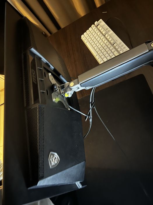 Игровой монитор OLED 27 MSI 240 ghz-Гарантия от COMFY 2,5 года