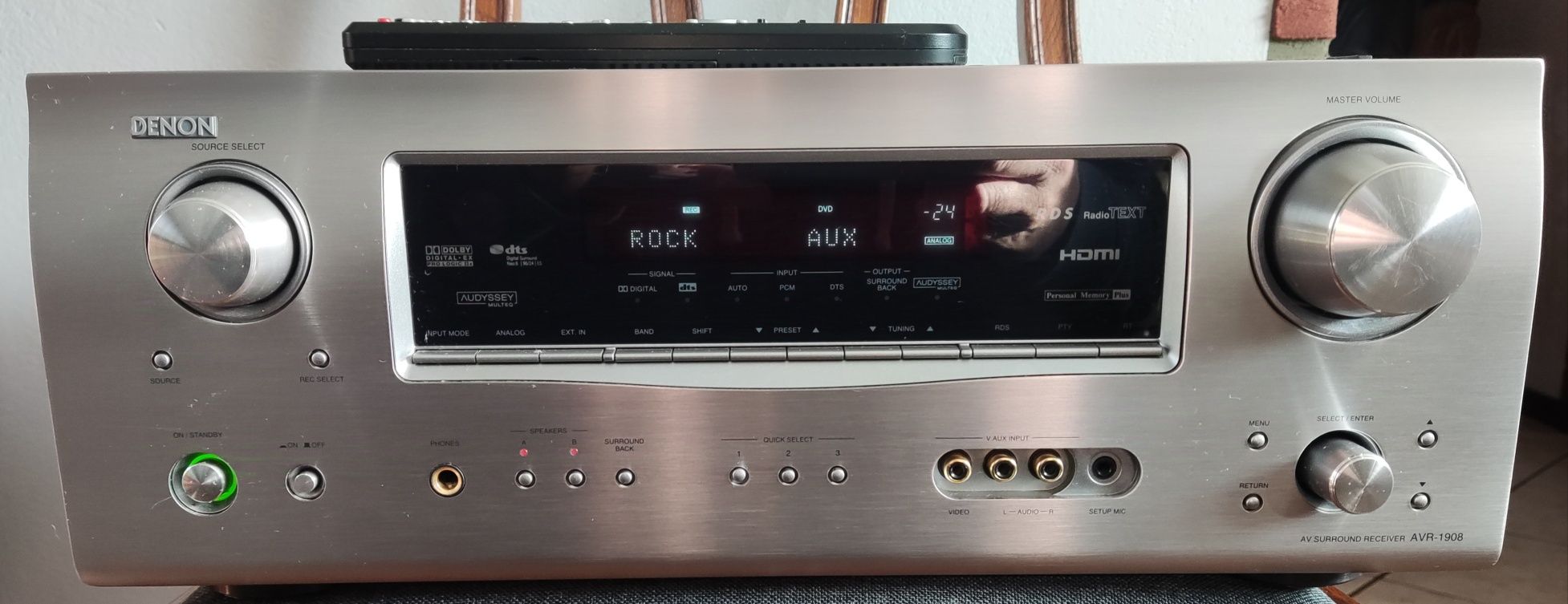 Amplituner kino domowe 7.1  Denon AVR-1908 - uszkodzony