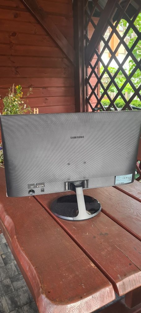 Monitor Samsung 27 cali