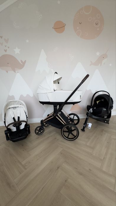Продається коляска Cybex Priam 2in1 Off White, шасі Rose Gold