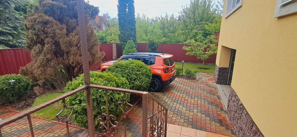 Комфортний 1 затишний будинок. 6 кімнат.