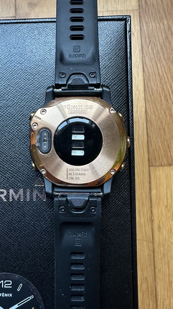 Garmin Fenix 6S Pro Safira Black Gold