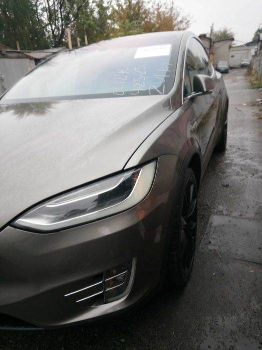 TESLA model X p90 16рік