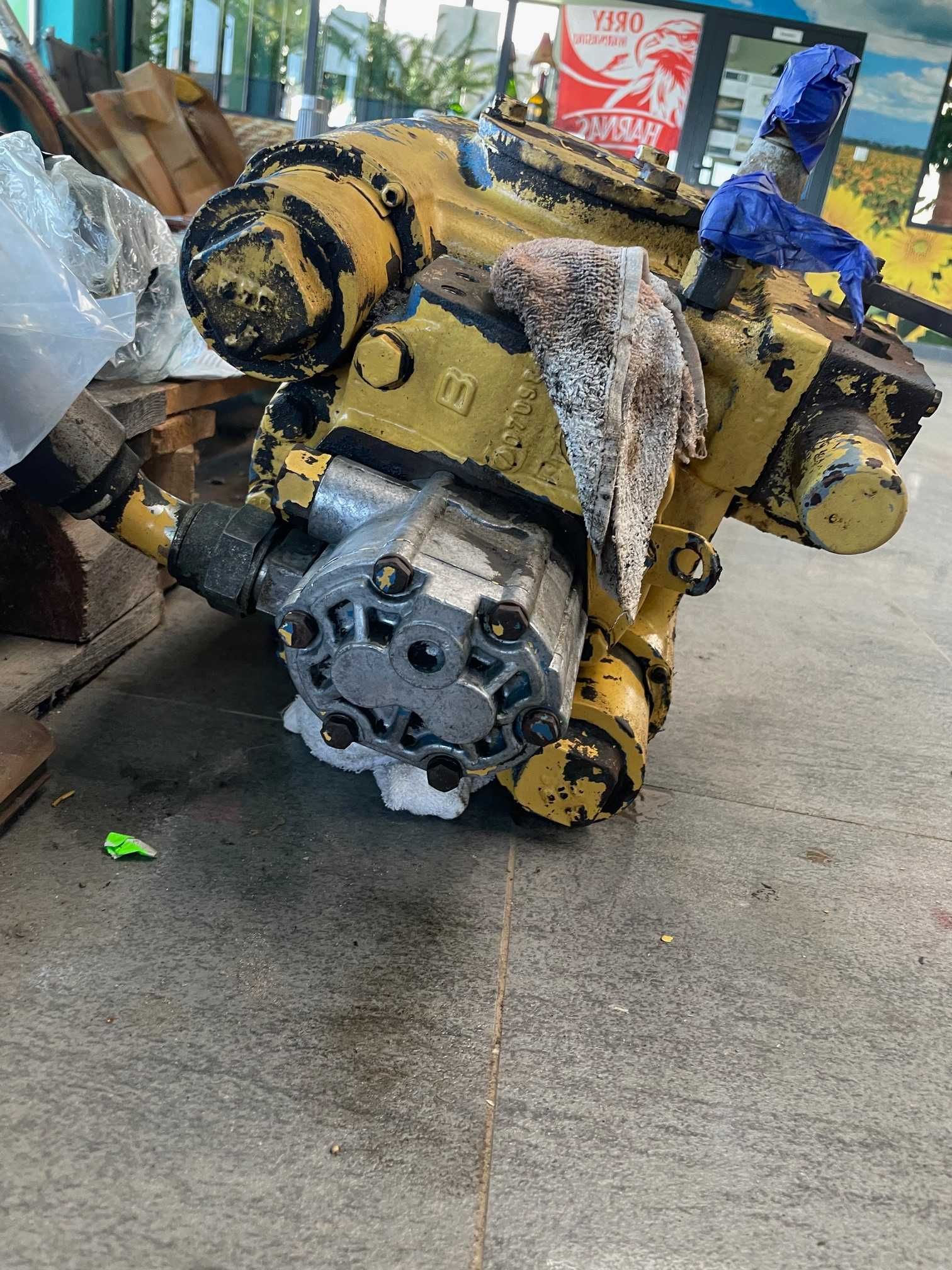 pompa hydro jazdy SAUER SPV 23  New Holland 1900