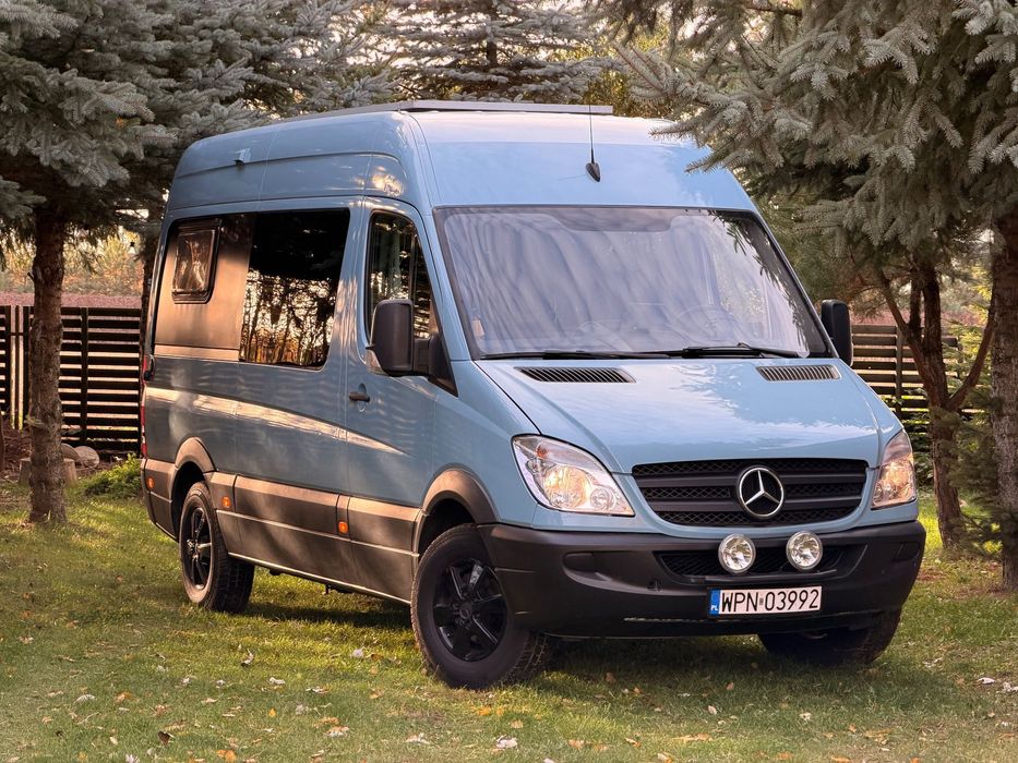 Mercedes-Benz Sprinter  Mercedes-Benz Sprinter KamperVan