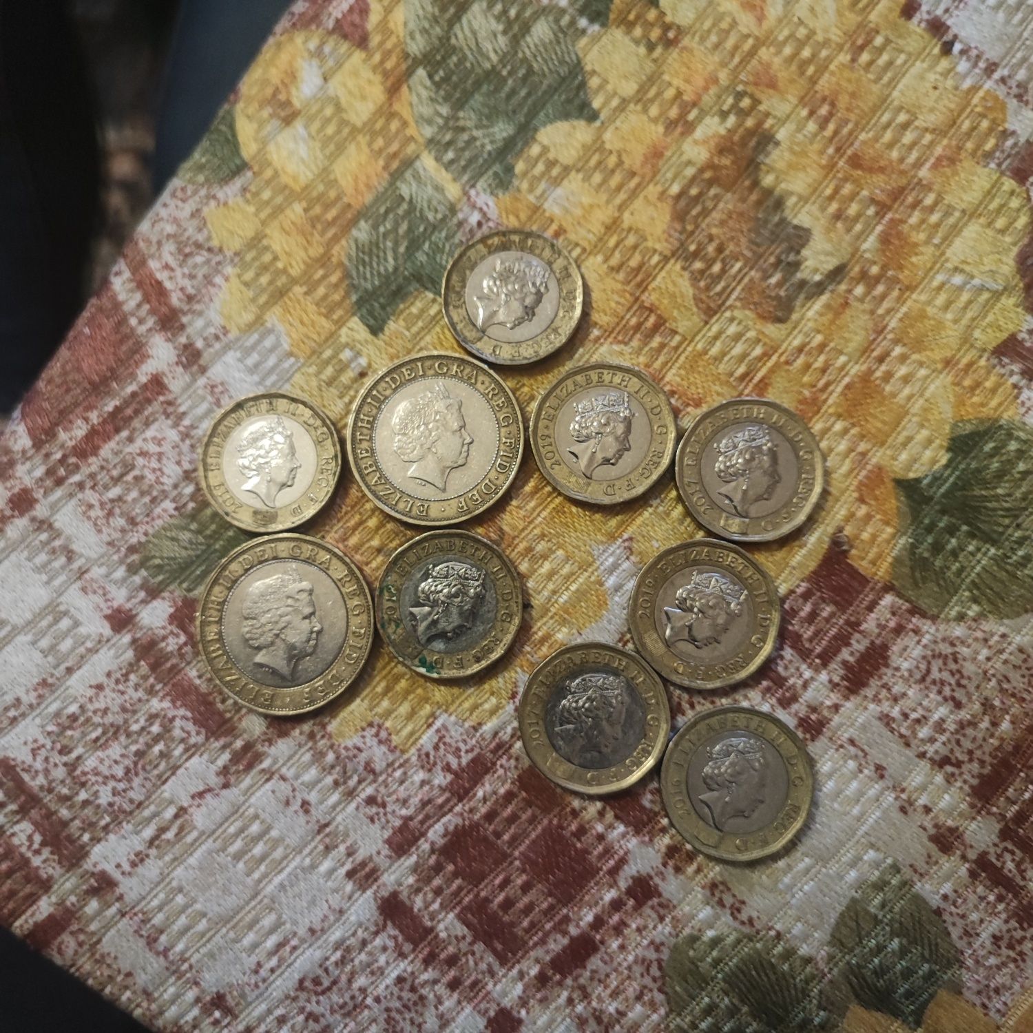 Продам фунты стерлингов
