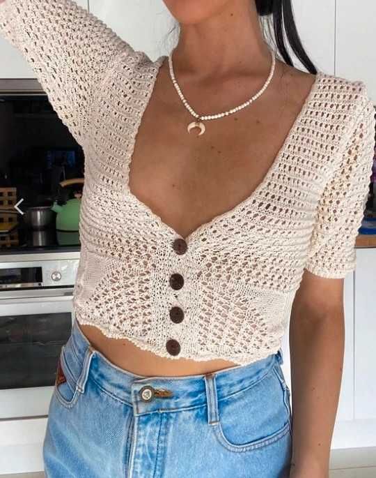 DeeZee koronkowy crop top r. M