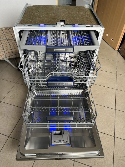 Посудомийна машина Siemens SN66 U096 EJ/56