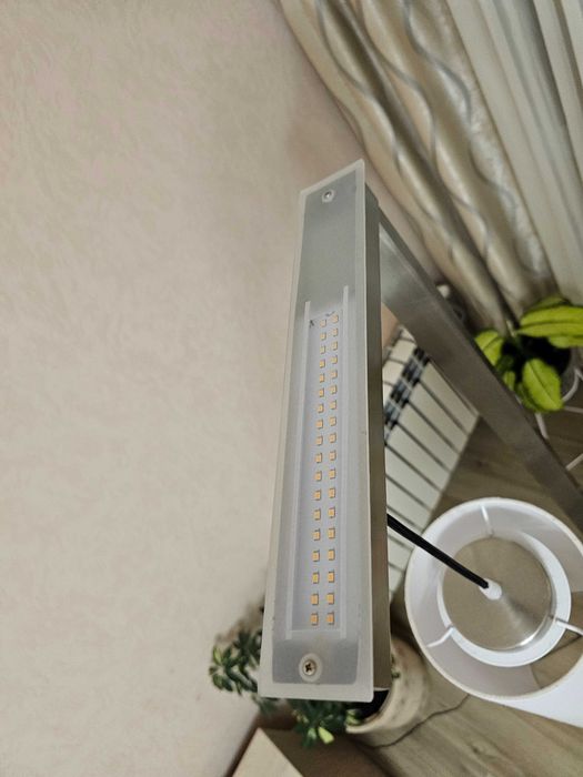 торшер LED з двома джерелами світла та регулюванням підсвітки