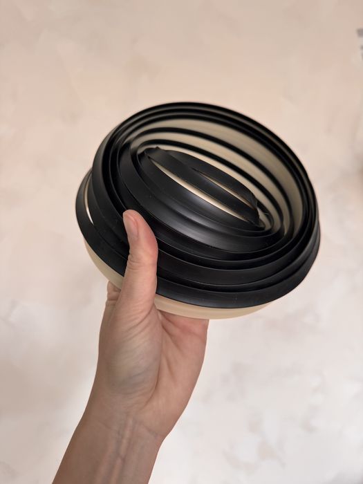 Uniwersalna czarna uszczelka elastyczna zastępująca silikon sanitarny