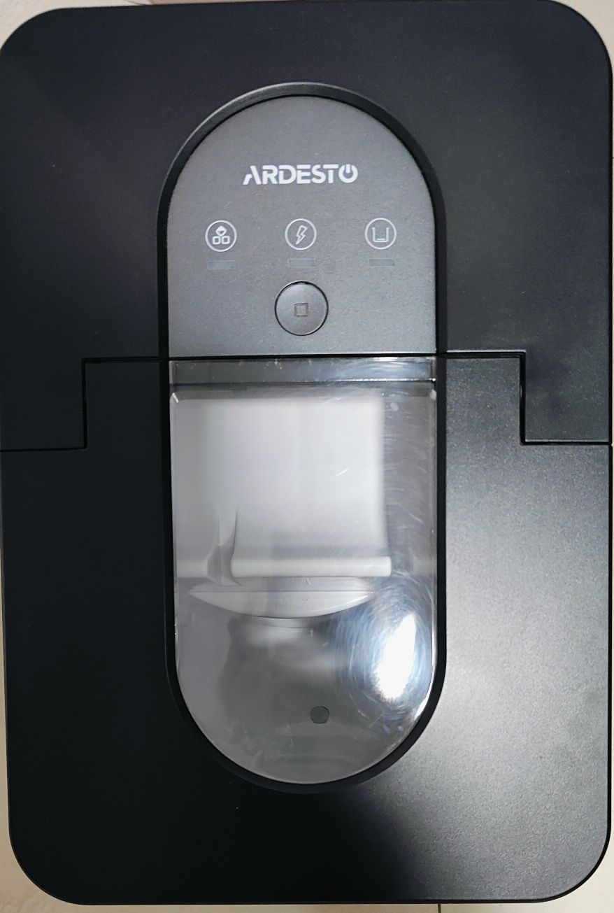 Льдогенератор Ardesto IM-A1200B в гарному стані