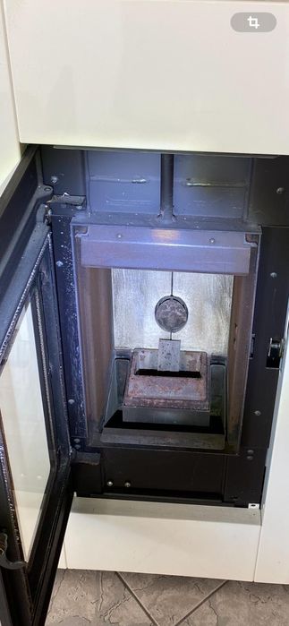 Salamandra como nova  á pelletes.