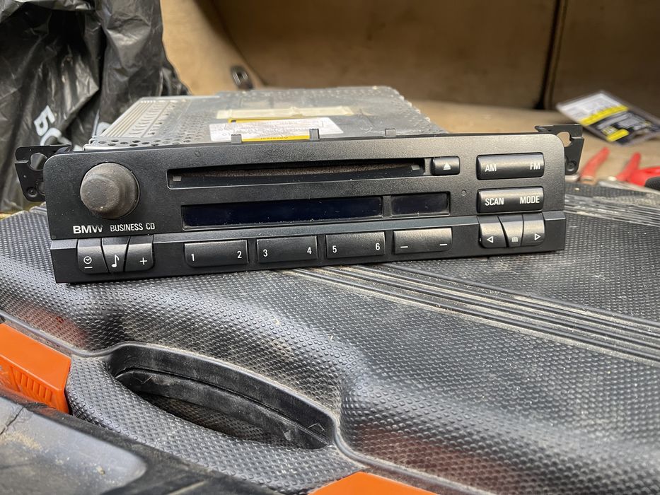 штатна магнітола  бмв е46  оригінал(на запчастини/ремонт)