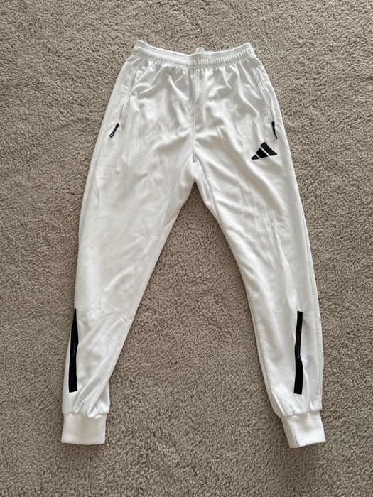 Спортивкий костюм Adidas 25/26