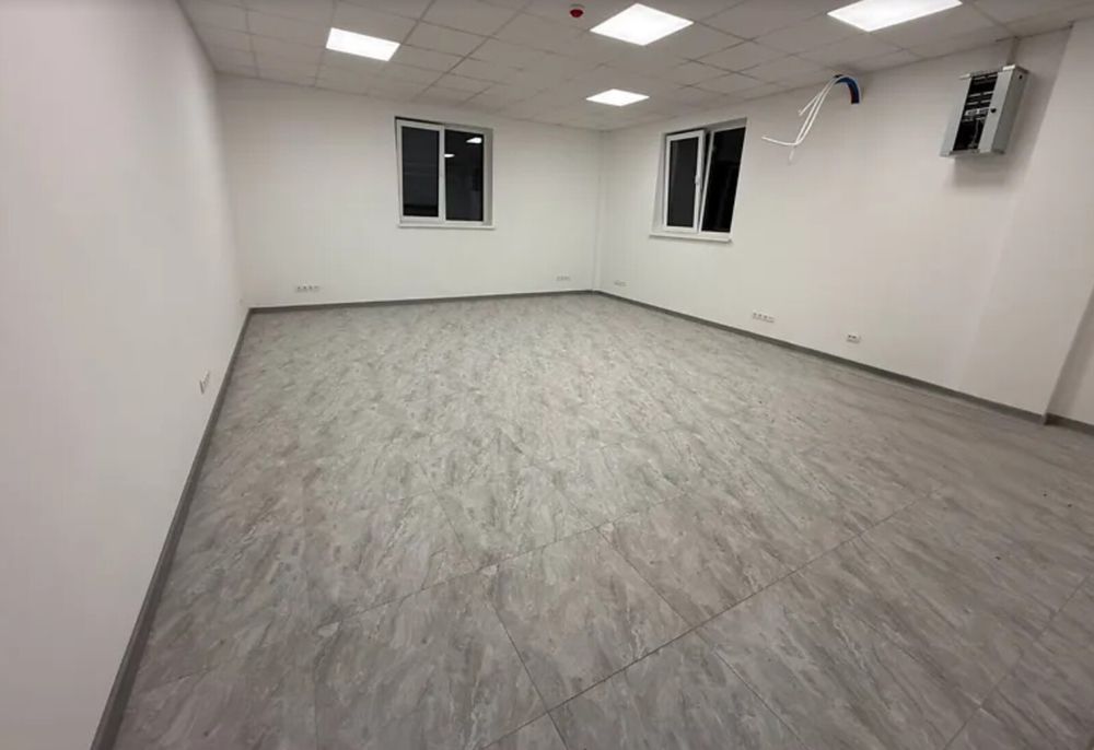 Здається спеціальне приміщення, площа 7426.1 кв.м