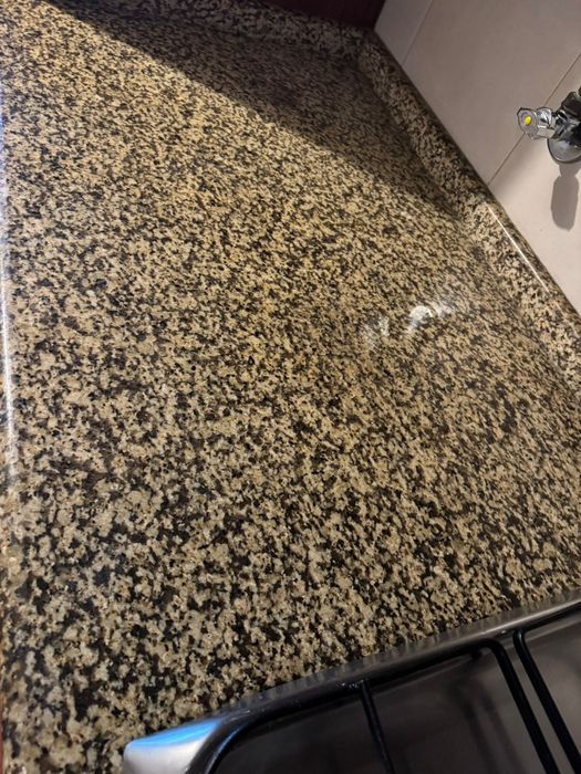 Cozinha madeira bom estado