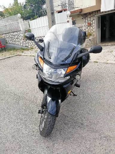 Bmw k1300gt  para as curvas