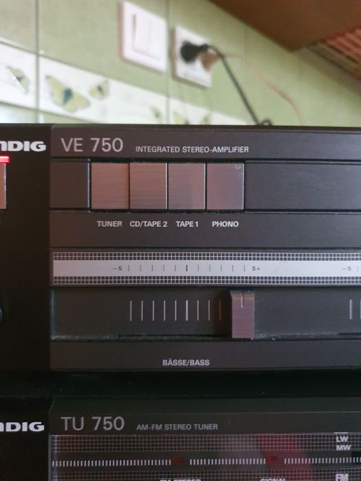 Stara wieża Grundig, 3 segmenty, sprawna