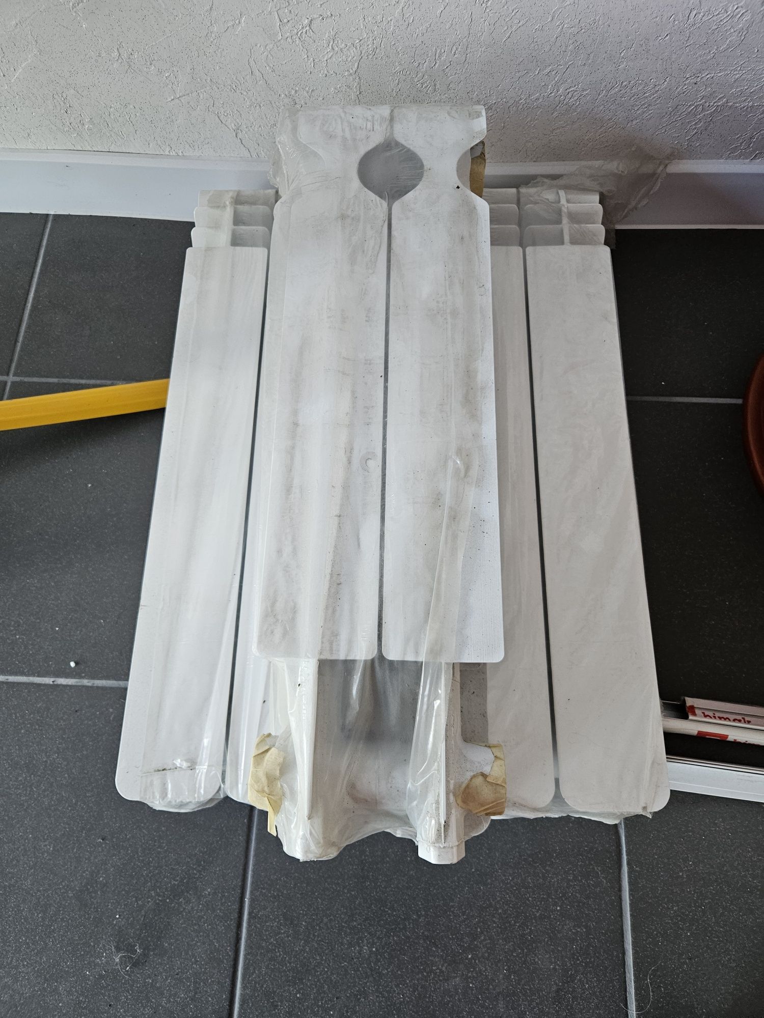 Grzejnik Diamond Wulkan żeberkowy aluminiowy
