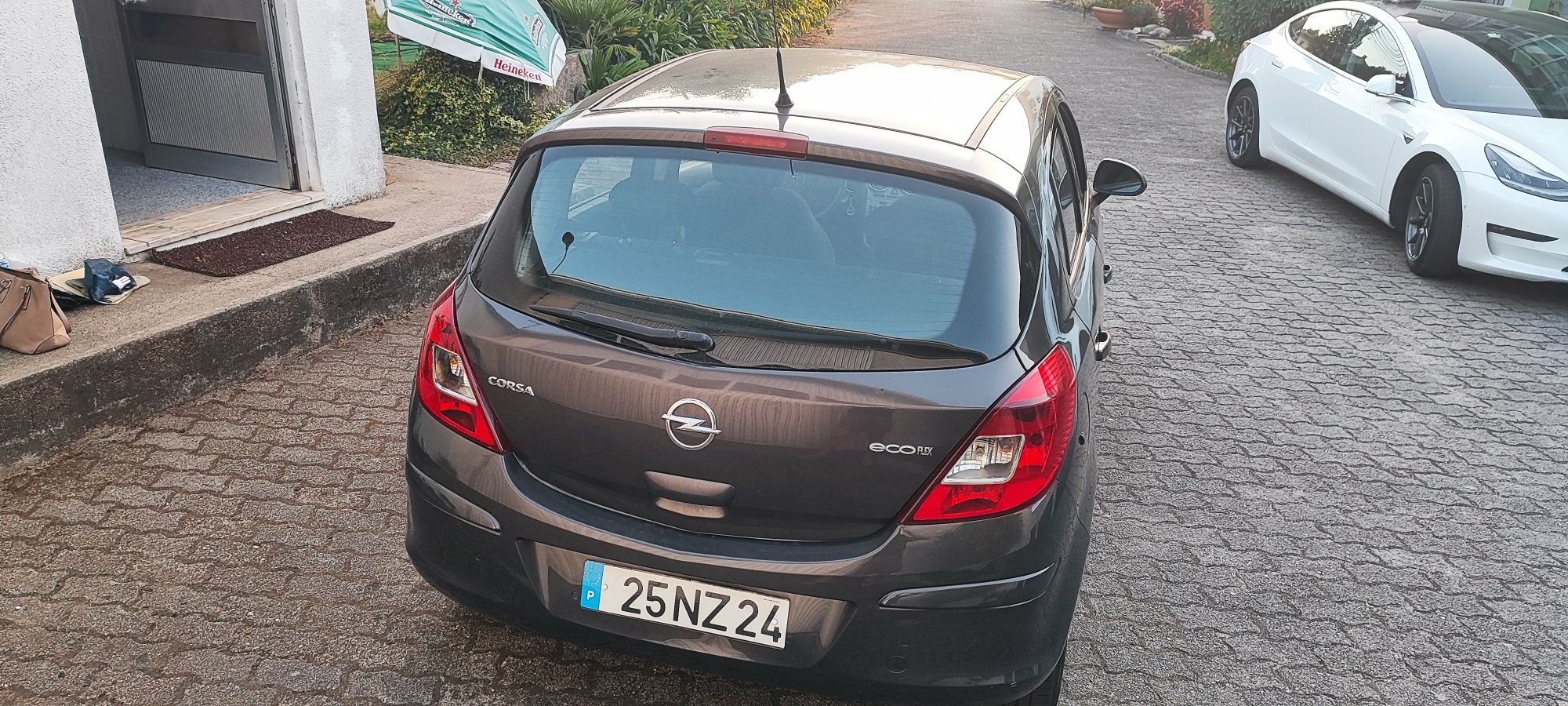 Opel corsa 1.3 cdti 5 lugares