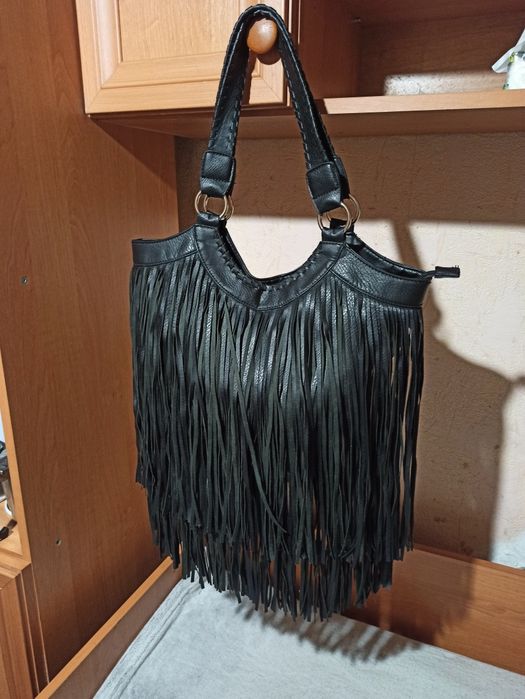 Сумка с бахромой от ATMOSPHERE