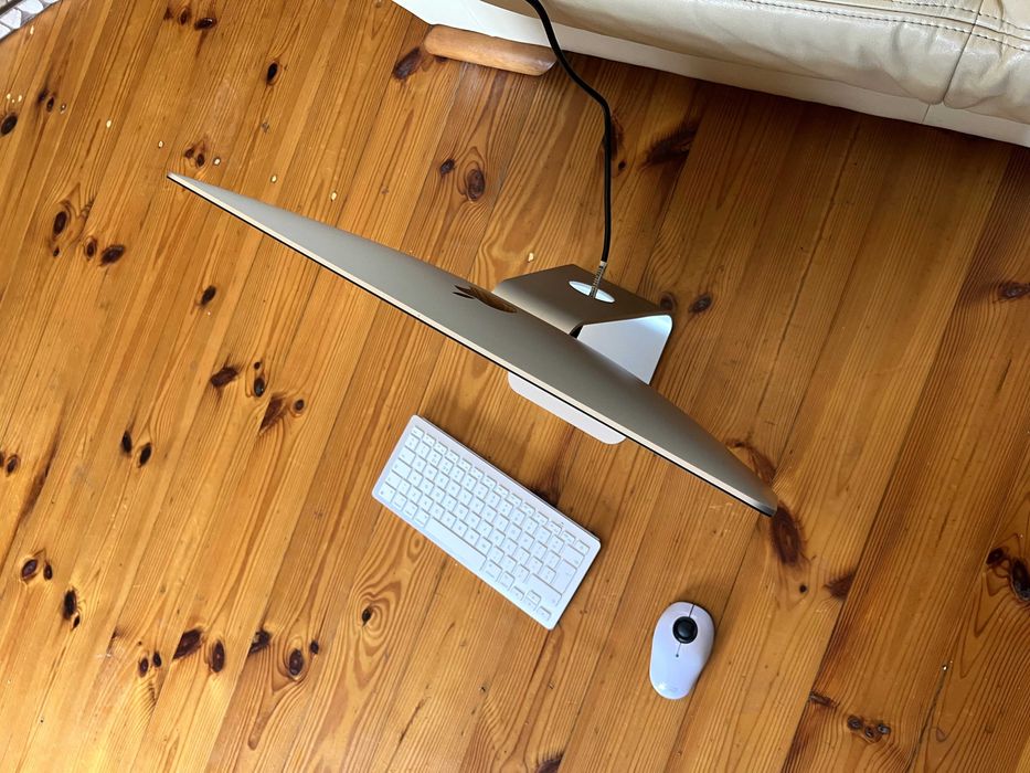 iMac 21,5"  Late 2015 Intel Core i5  turbo 2,7 GHz -  Intel HD 6000