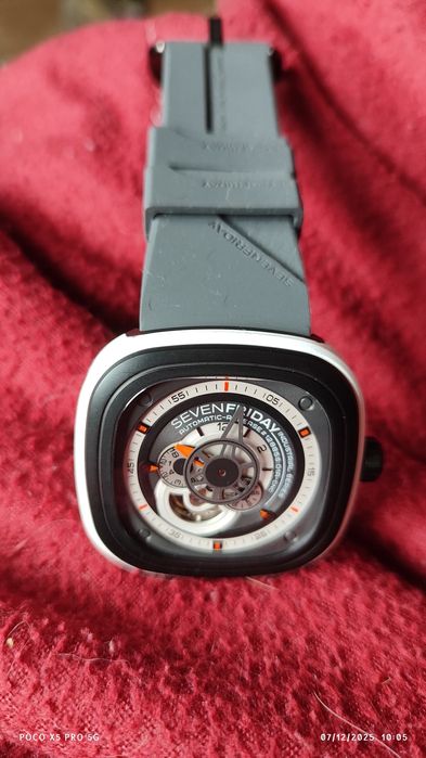 Relógio SevenFriday da linha P‑Series, modelo P3/03