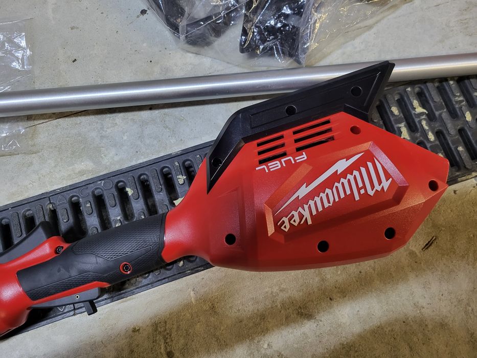 Тример milwaukee 2825 2825-20