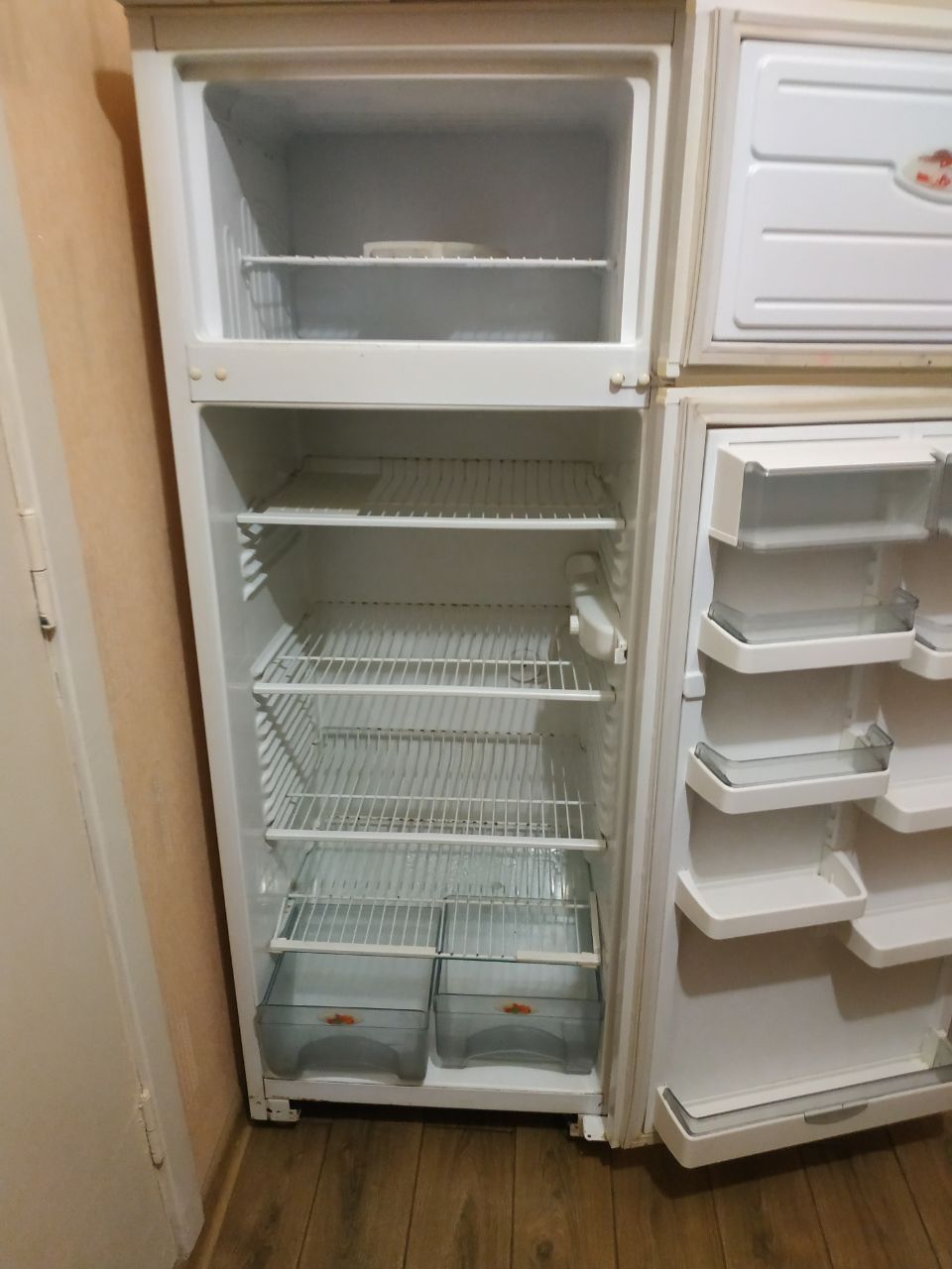Холодильник Атлант двокамерний б/у