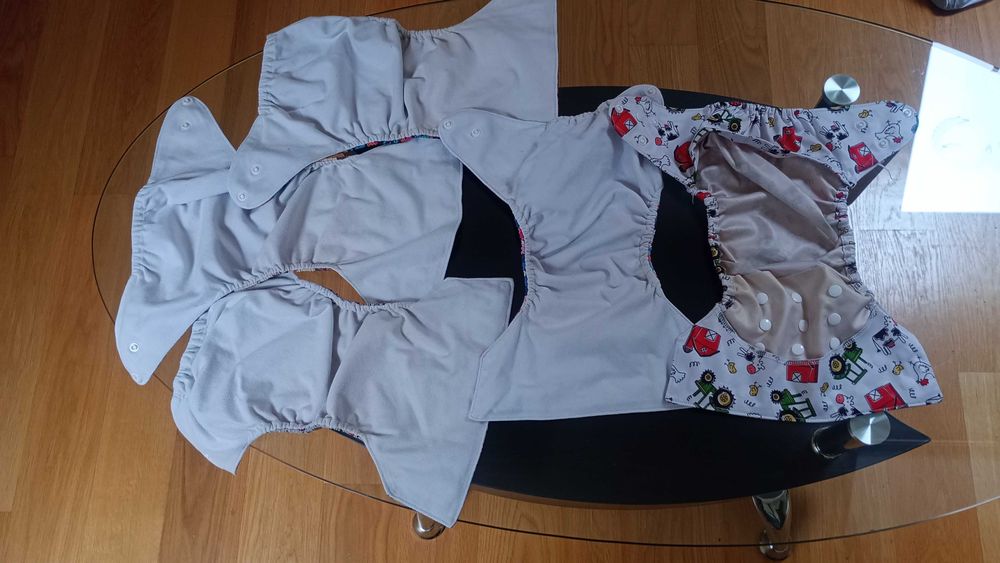 Pieluchy majtki wielokrotnego użytku + 4 wkłady