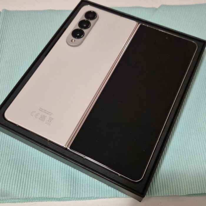 Samsung Z Fold 4