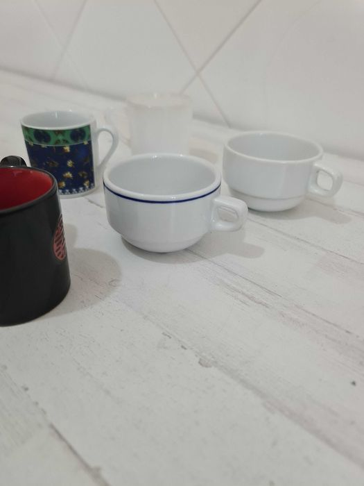 Conjunto Coleção de Chávenas de Café