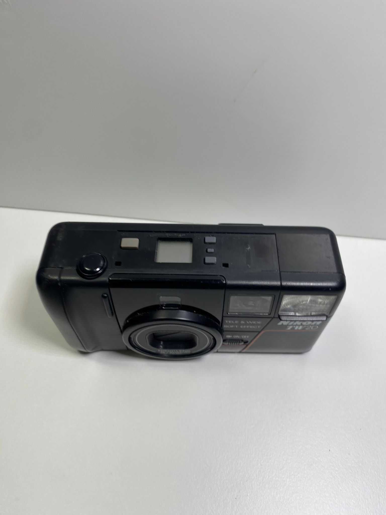 Máquina Fotográfica Nikon TW2D