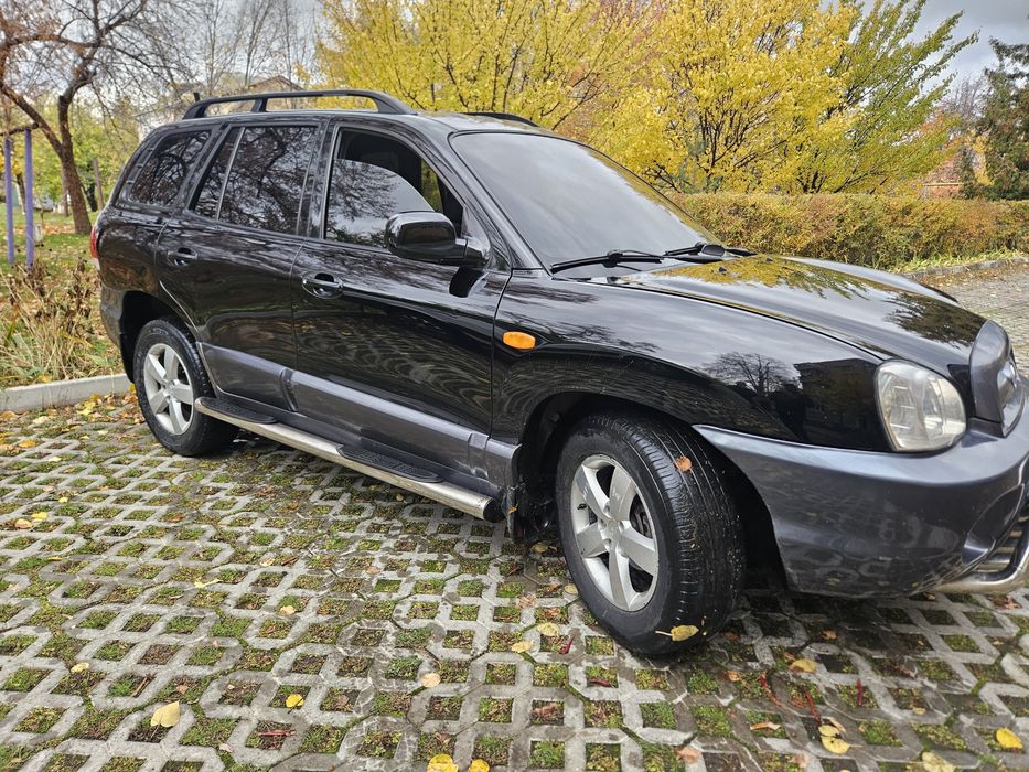 Автомобиль хюндай сантафе