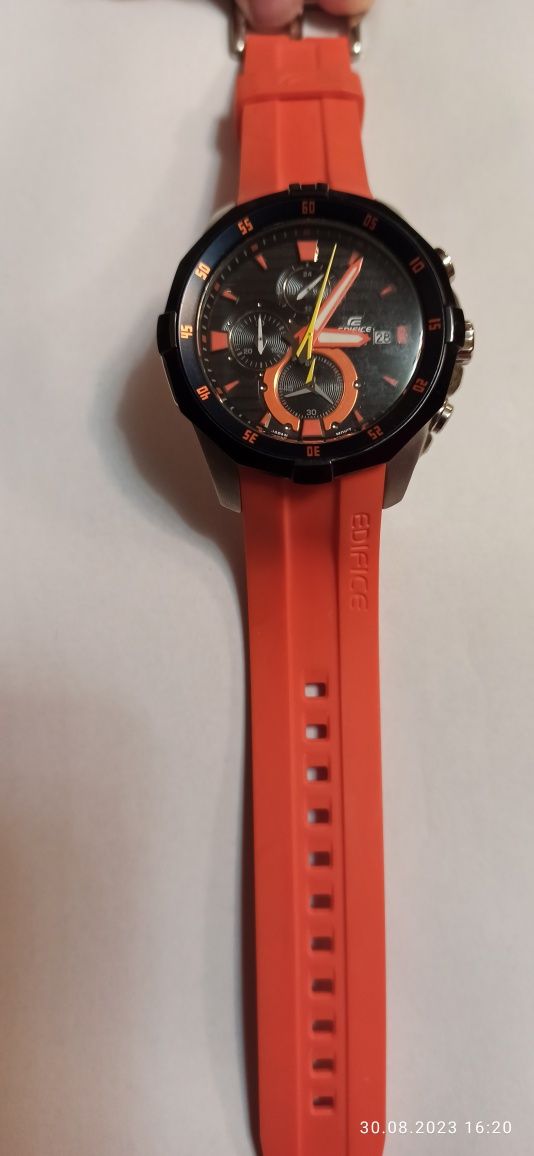 Часы Casio EFM-502-1A4