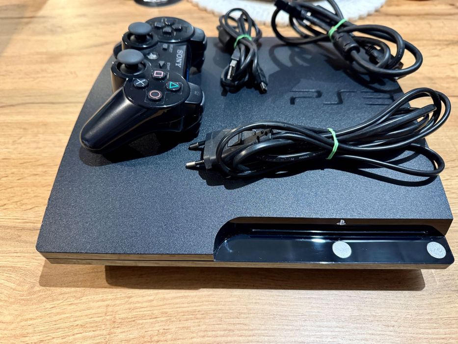 PlayStation 3 duży zestaw + gry + kontrolery 2x move