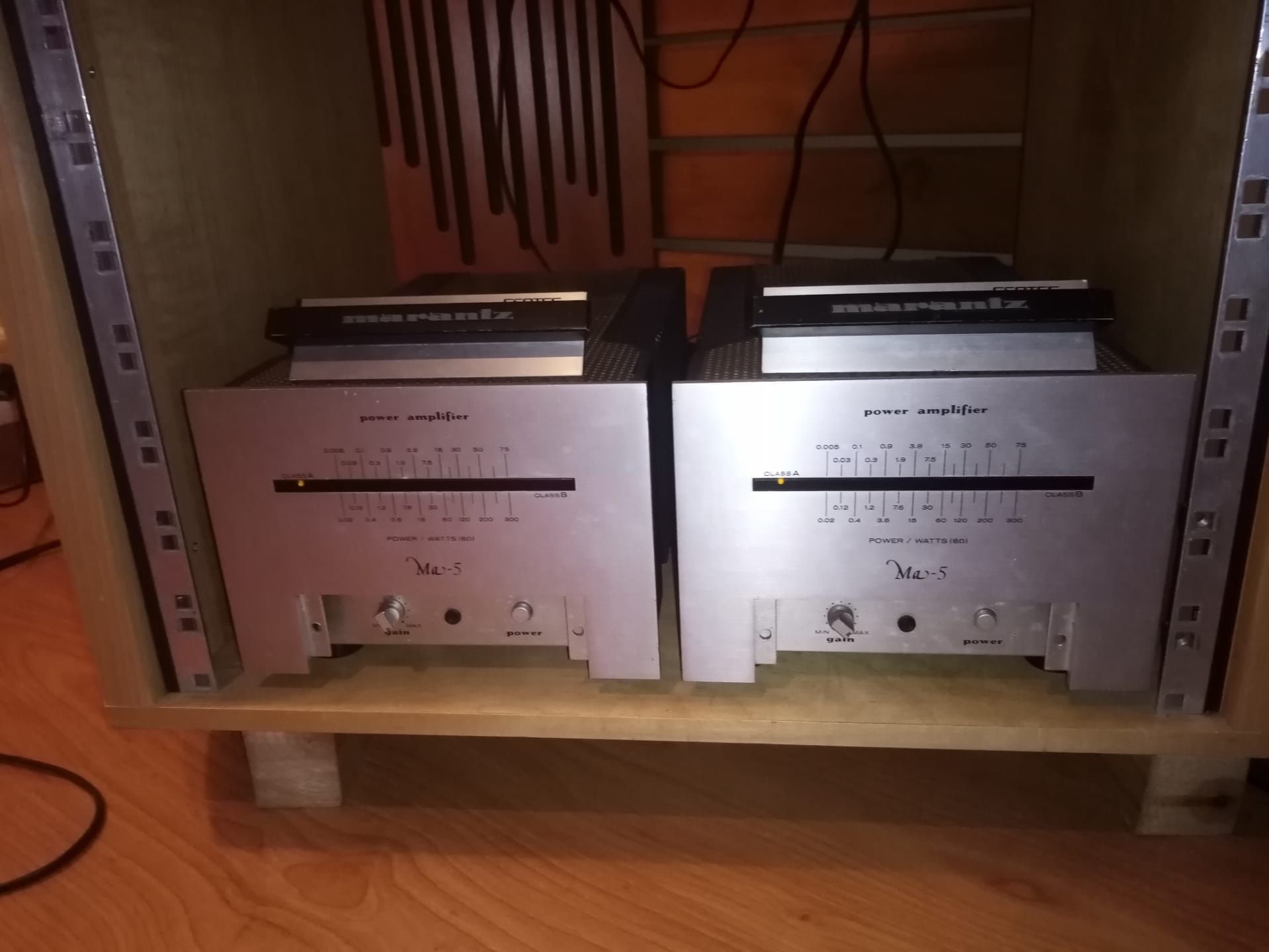 Amplificadores Marantz de coleção