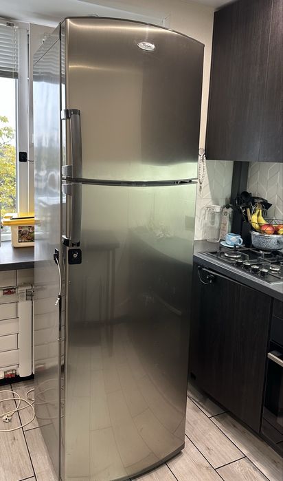 Холодильник Whirlpool