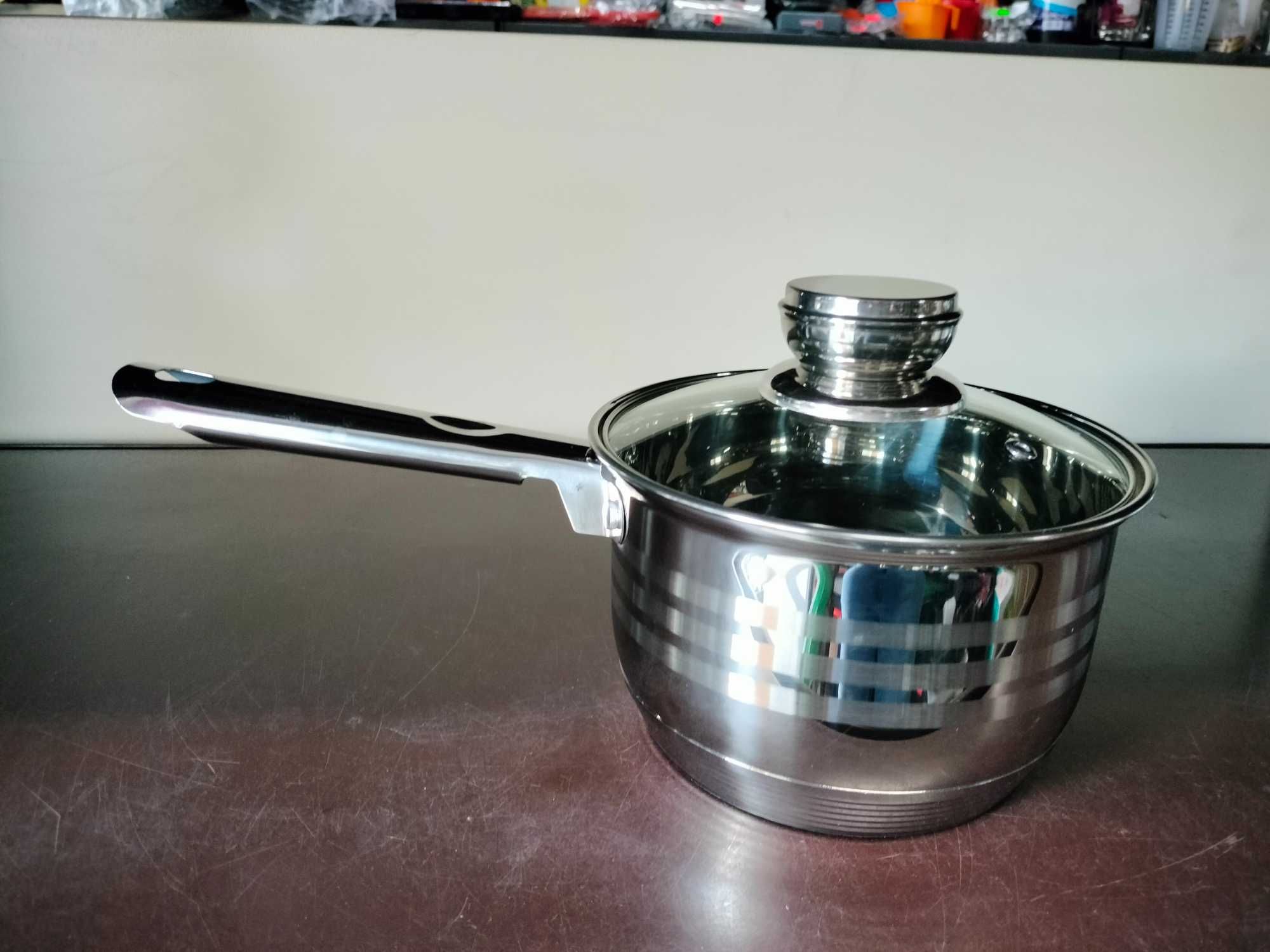 Rondel rondelek mały 16cm średnicy 1,5l pojemność indukcja gaz nowy hi
