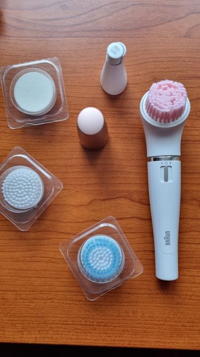 Braun FaceSpa szczoteczka do czyszczenia i depilator do twarzy