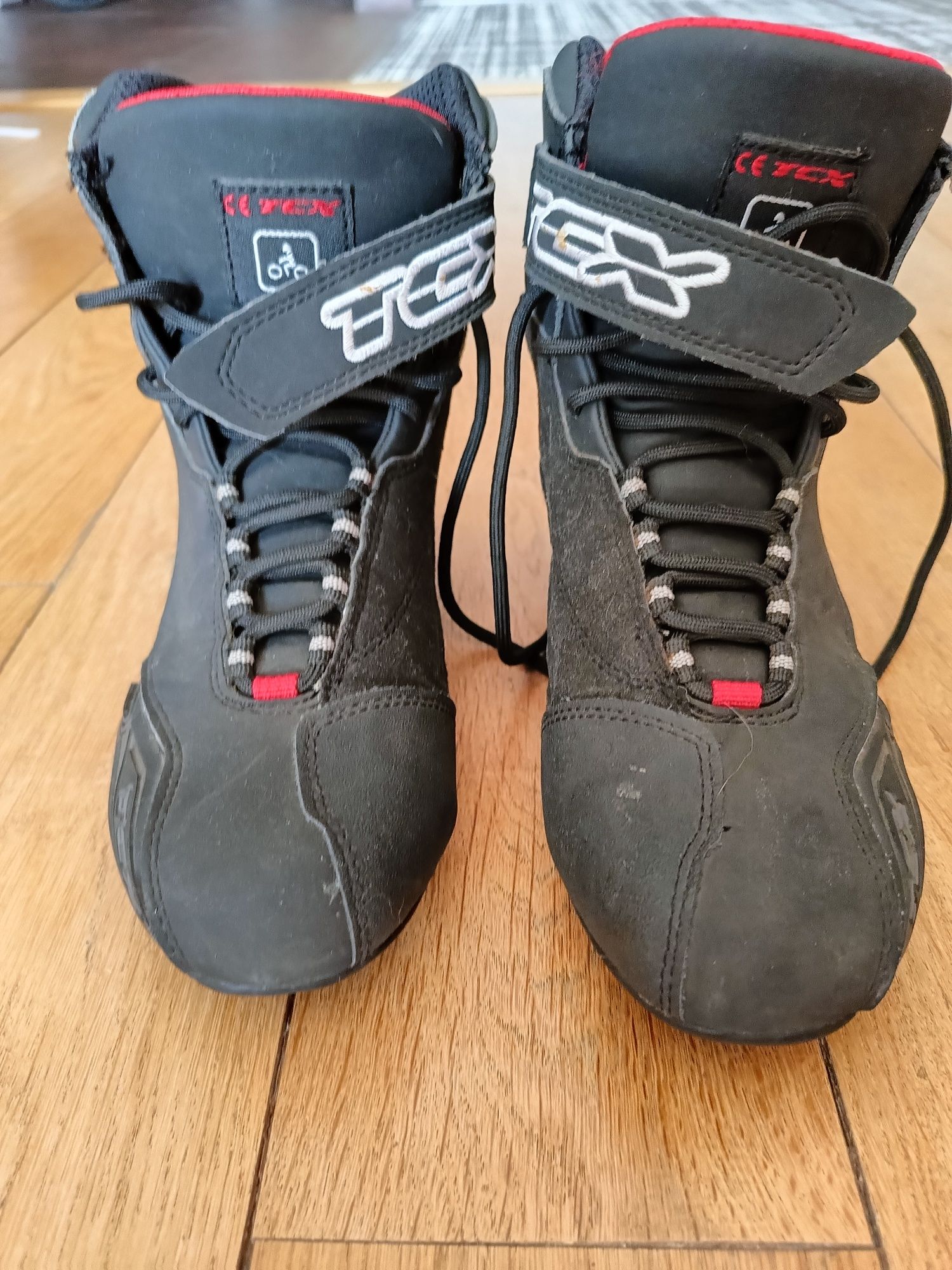 Sprzedam kurtkę motocyklową i buty motocyklowe