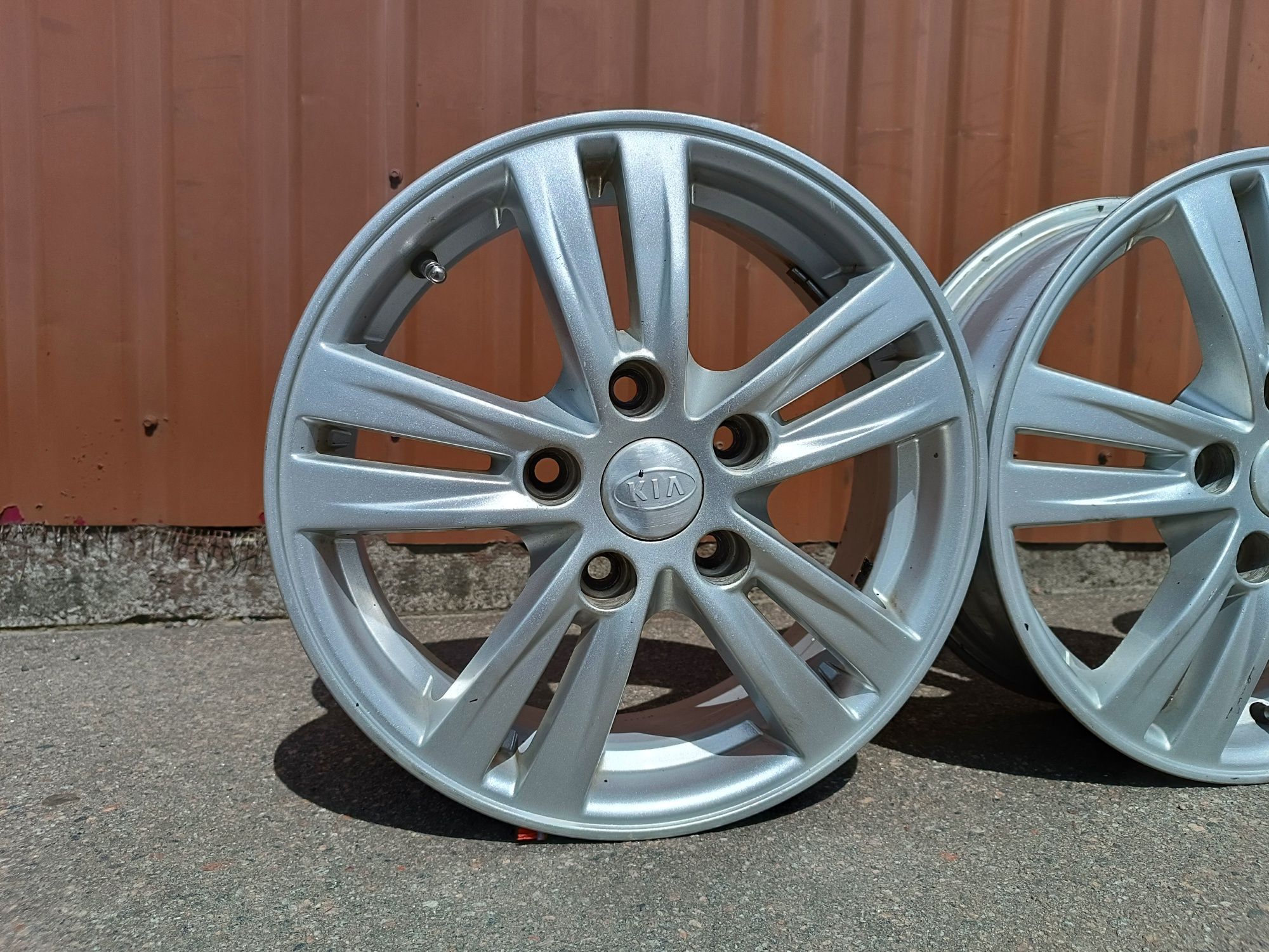 Диски оригінал KIA R15 5*114.3ЦО 67.1 Кіа Хюндай І30 І20 Elantra Mazda