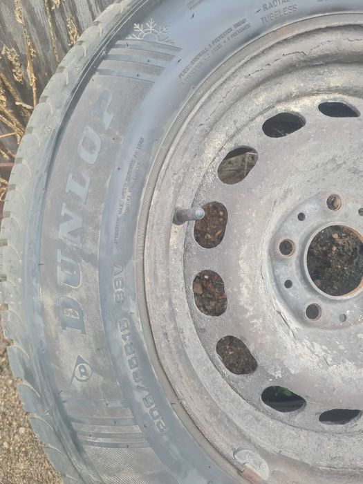 Opony caloroczne  dunlop 205/65 R15